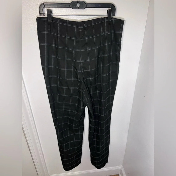 H&M,10, high waist flare leg, relax black w/blue white check, pocketed trouser - Picture 2 of 8